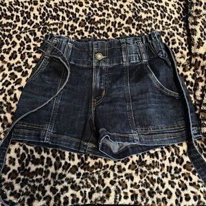 Never worn size small Maurice’s fit and flare shorts with belt